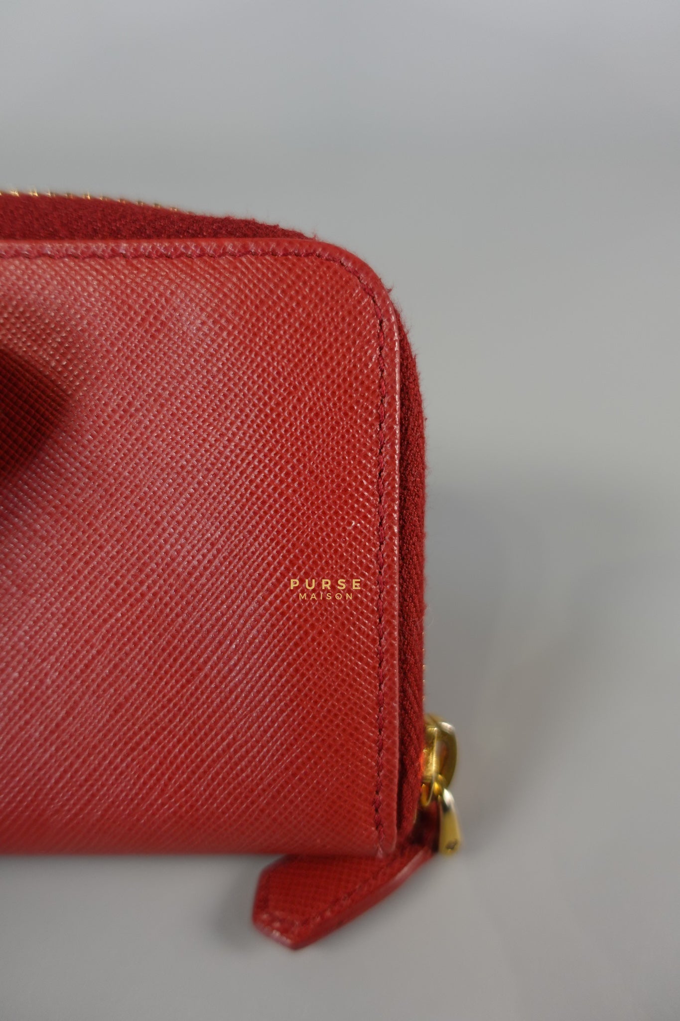 Zipped Cardholder in Red Leather | Purse Maison Luxury Bags Shop