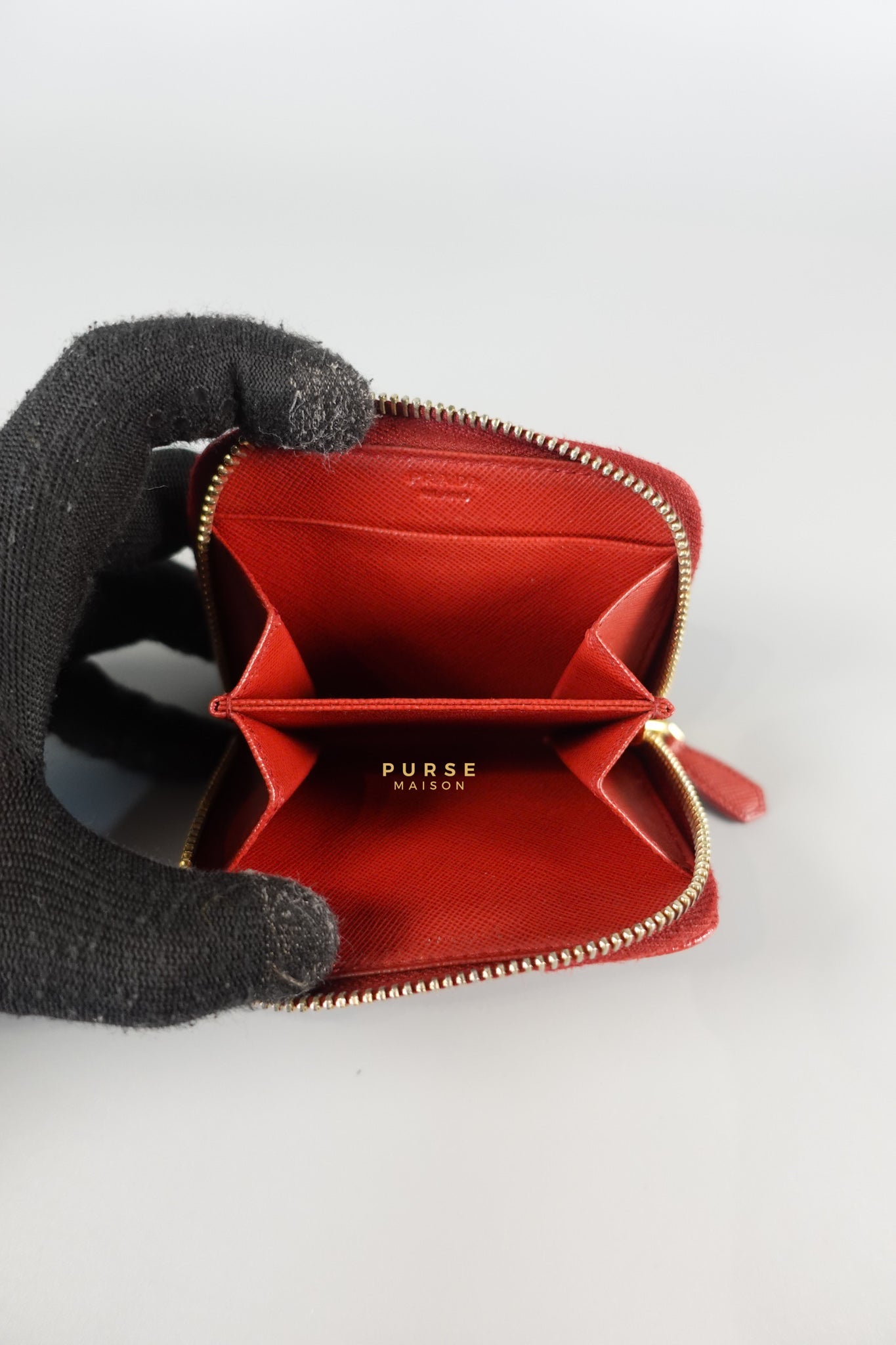 Zipped Cardholder in Red Leather | Purse Maison Luxury Bags Shop