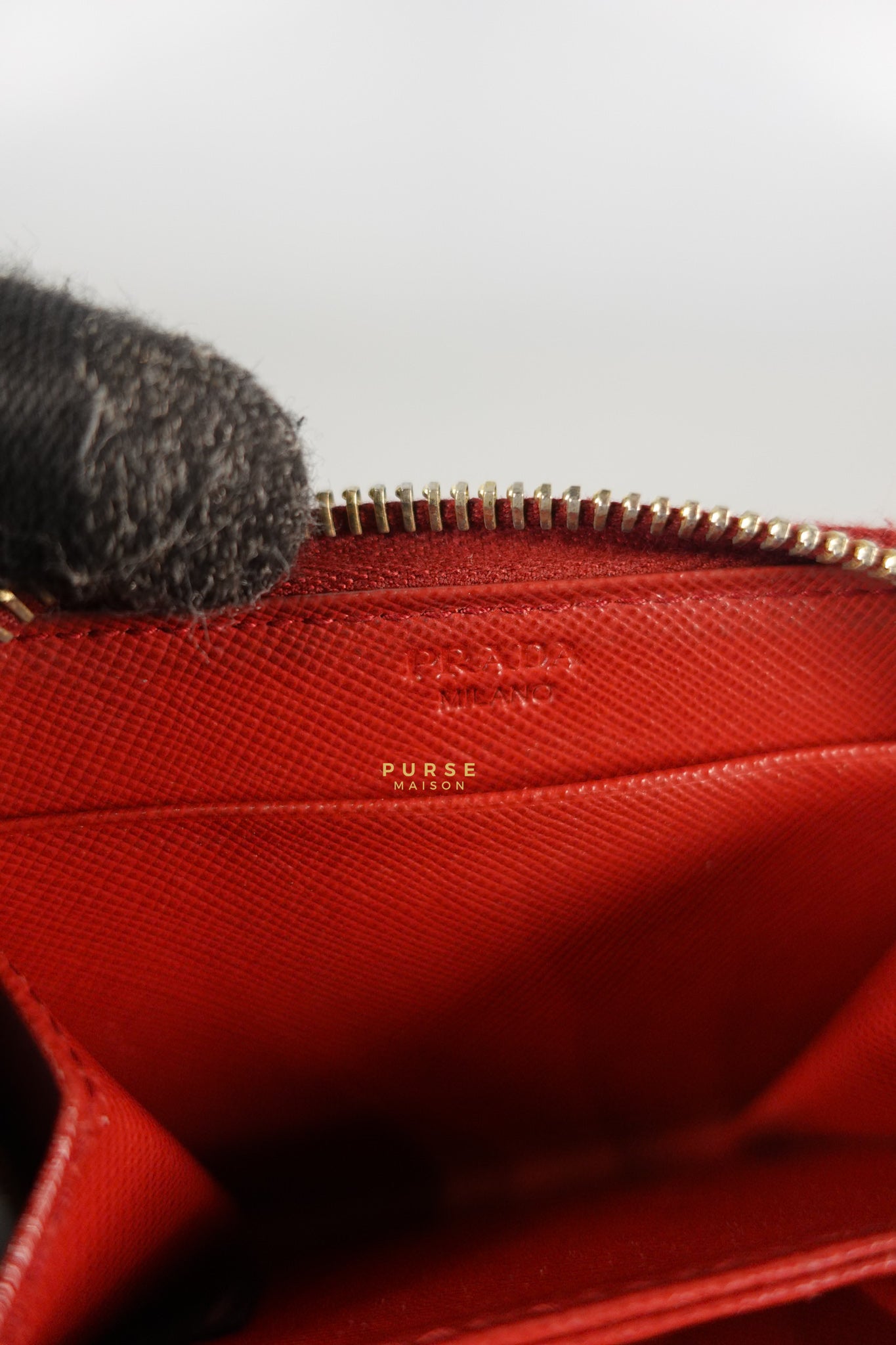 Zipped Cardholder in Red Leather | Purse Maison Luxury Bags Shop