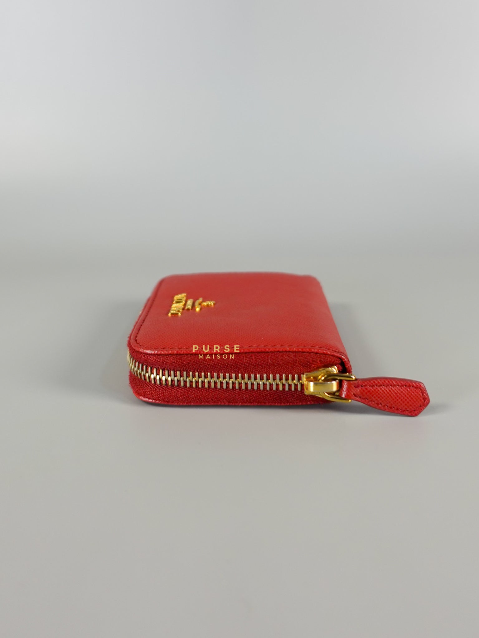 Zipped Cardholder in Red Leather | Purse Maison Luxury Bags Shop