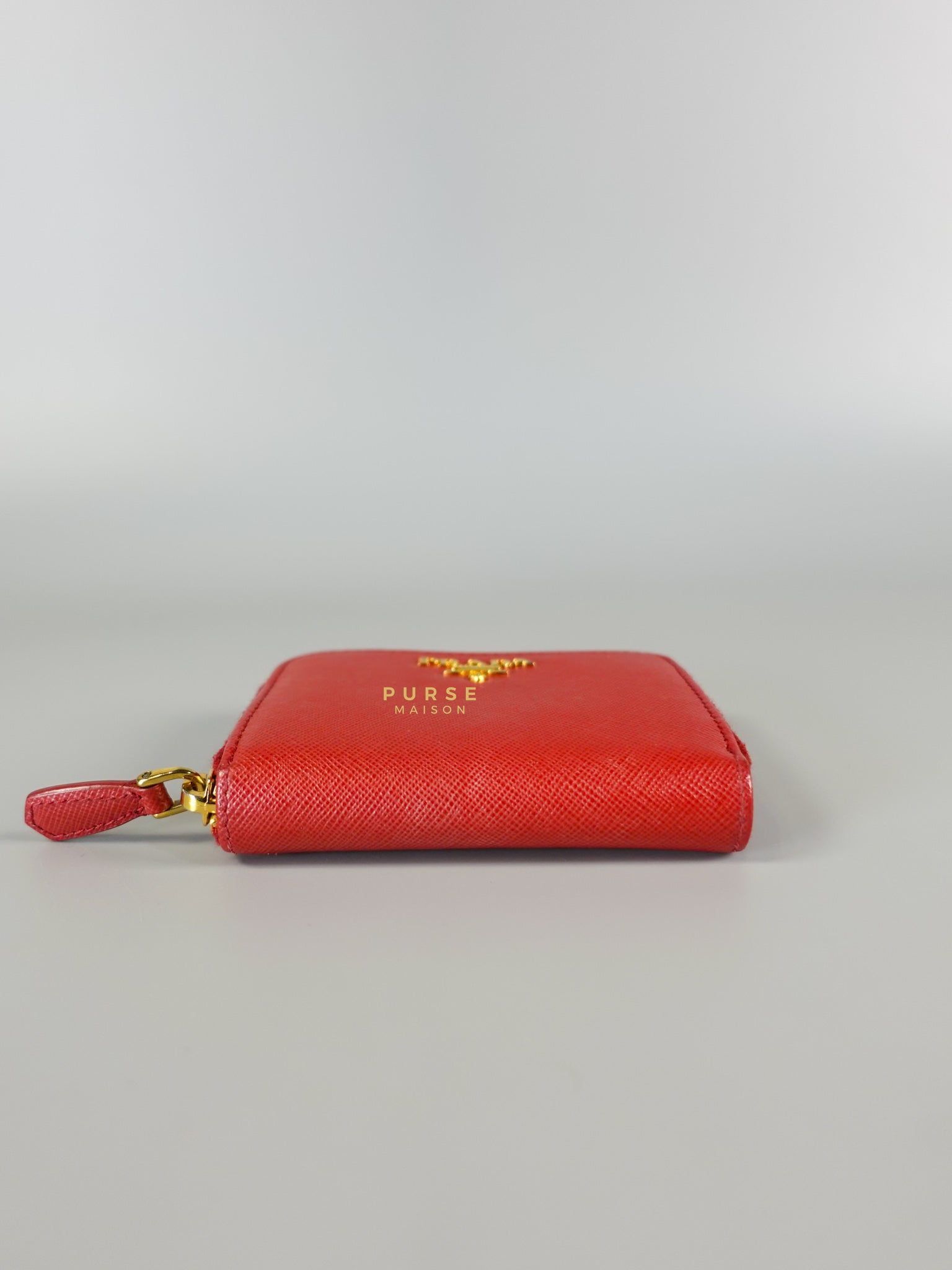 Zipped Cardholder in Red Leather | Purse Maison Luxury Bags Shop