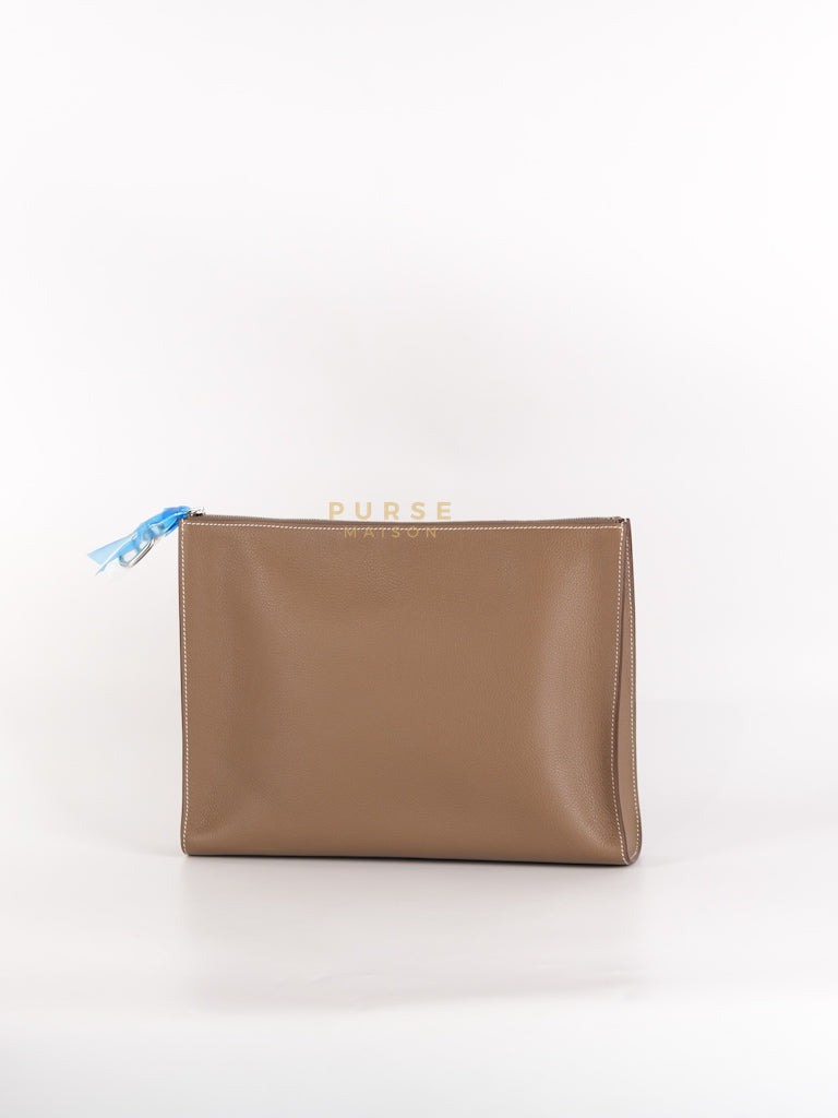 Zipped Case Zipengo GM Pouch in Etoupe Evercolor Leather & Palladium Hardware Stamp K (2025) | Purse Maison Luxury Bags Shop