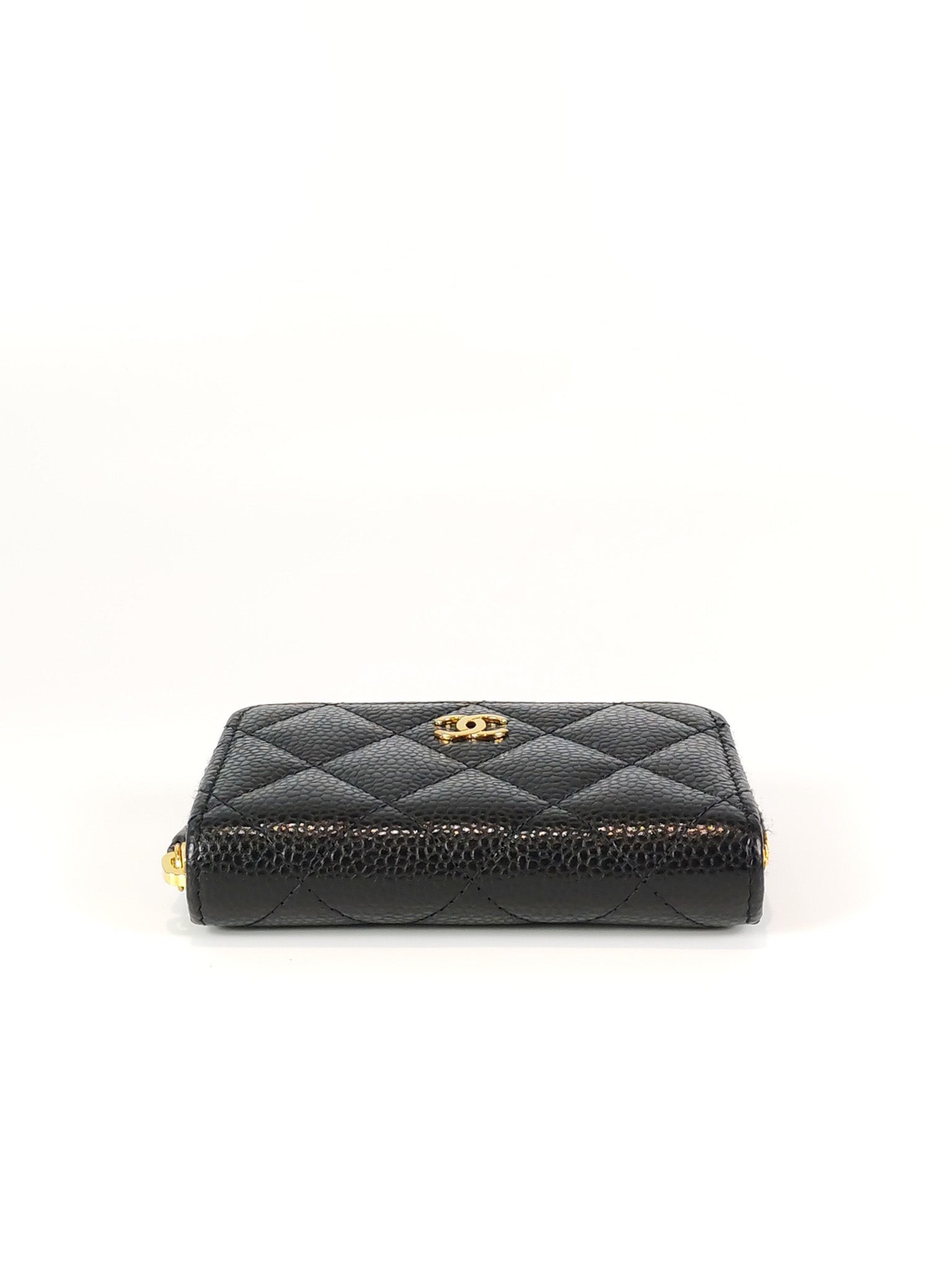 Zippy Card Holder in Black Caviar Leather and Gold Hardware (Microchip) | Purse Maison Luxury Bags Shop